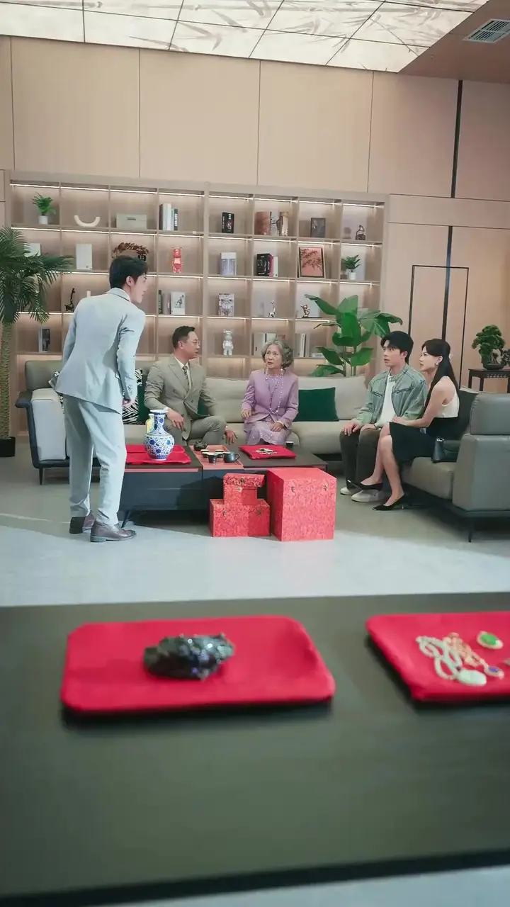 (Dubbed)Son-in-Law? No, Heir to Billions! Episode 18