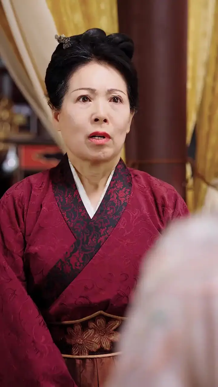 Crowned by Poison Episode 2