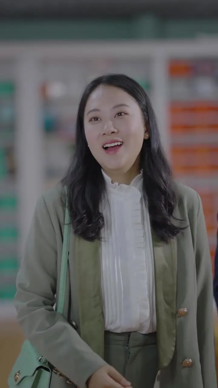 Love, Lies, and a Little One Episode 52
