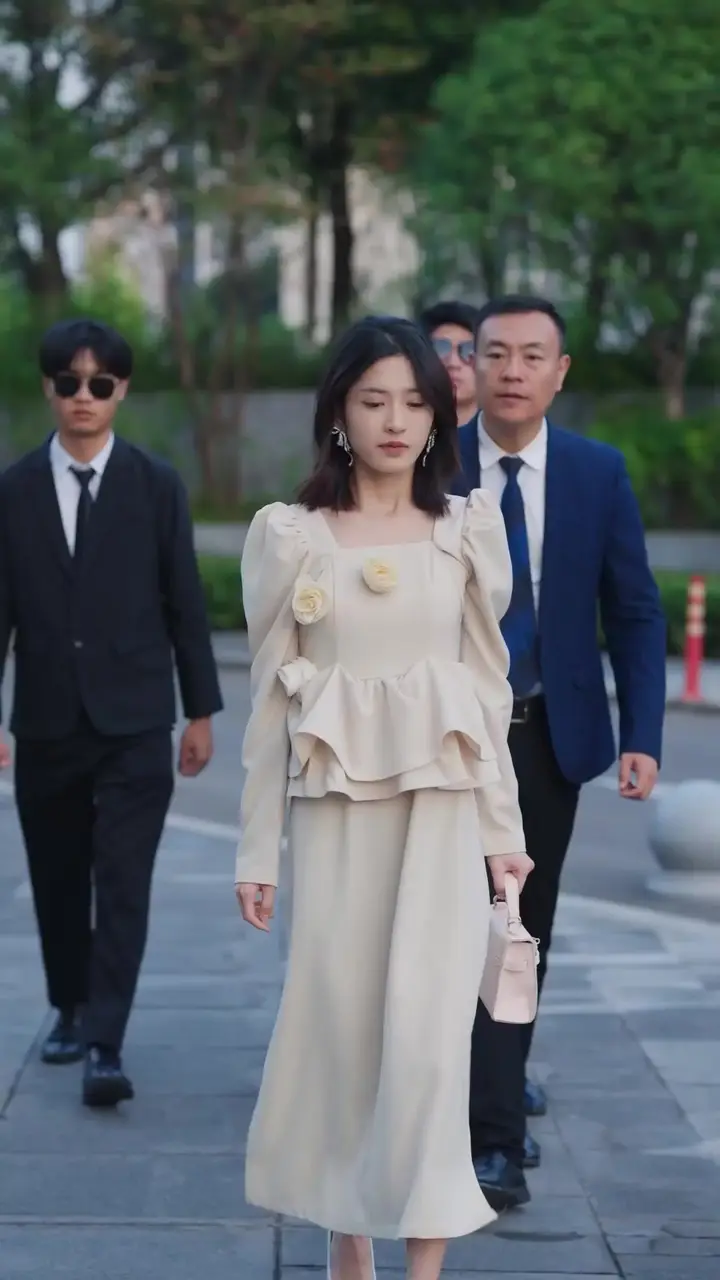 The Billionaire Heiress Returns Episode 56