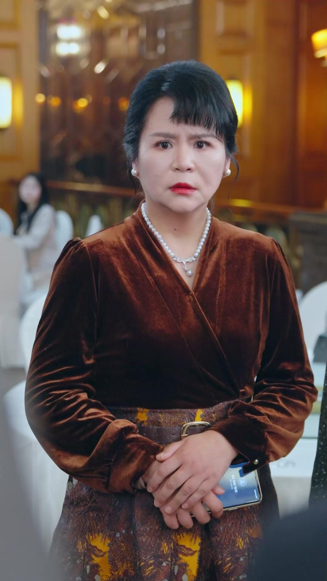 Dia Tidak Layak