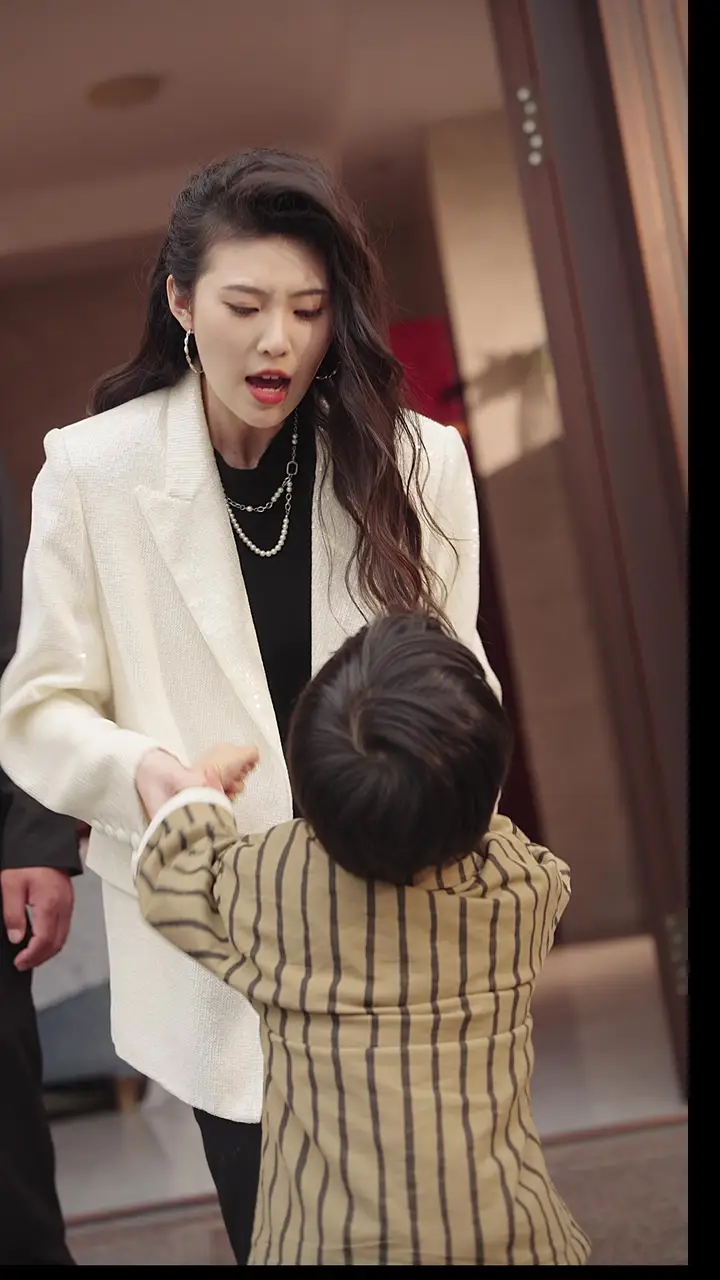 (Dubbed)A Baby, a Billionaire, And Me Episode 30