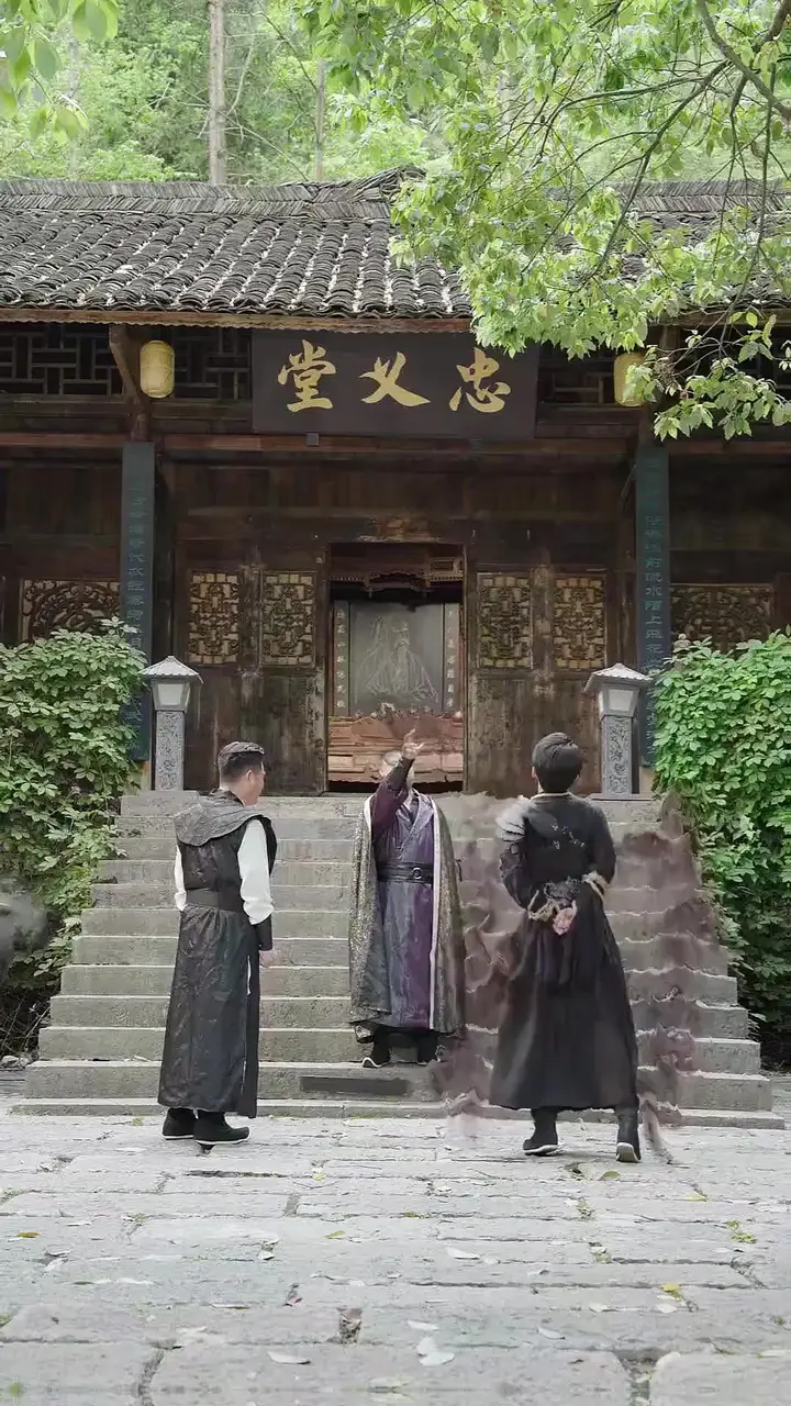 (Dubbed)To Kill the Robe, To Find My Own Episode 45