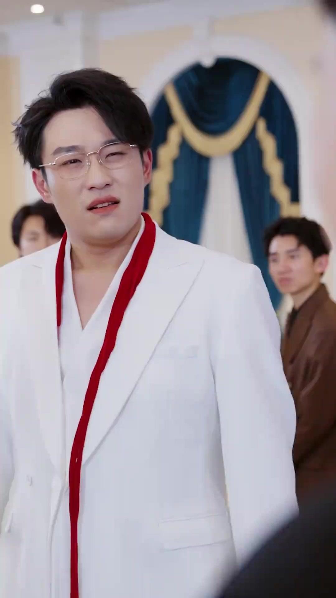 My Worthless Husband Is a Billionaire