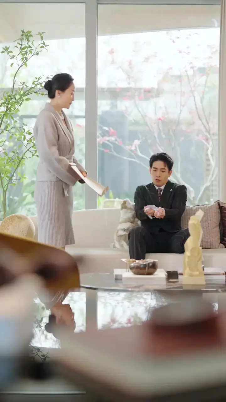 (Dubbed)The Distance Between Cloud And Sea Episode 15