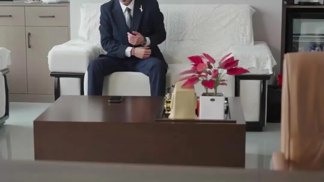 咖啡潑出的不是液體，是心機