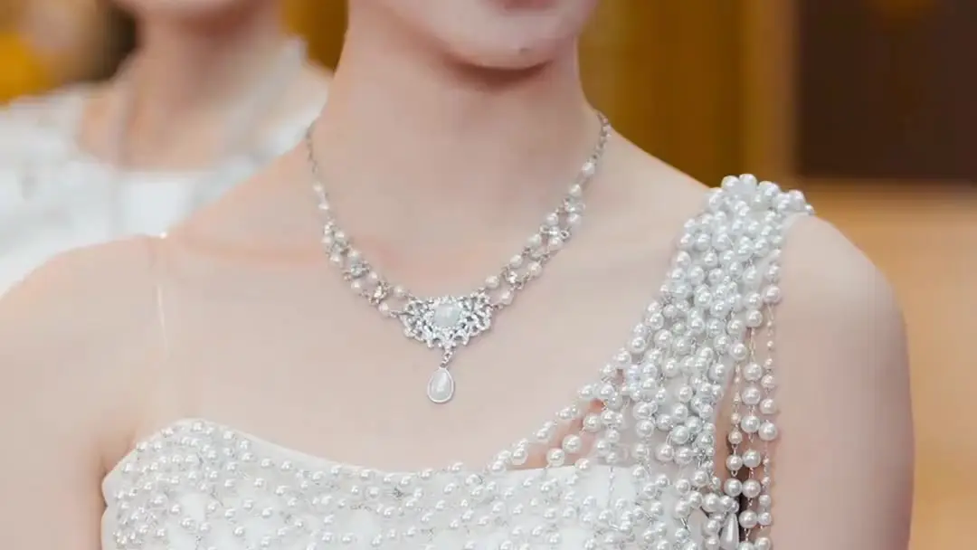 (Dubbed) The Real Heiress's Little Game: A Slap, a Secret, and a Stage Full of Lies
