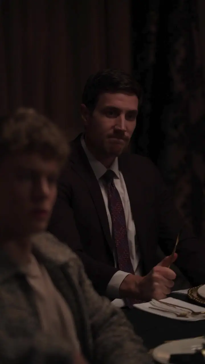 Strikes Back of Desperate Wife Episode 34