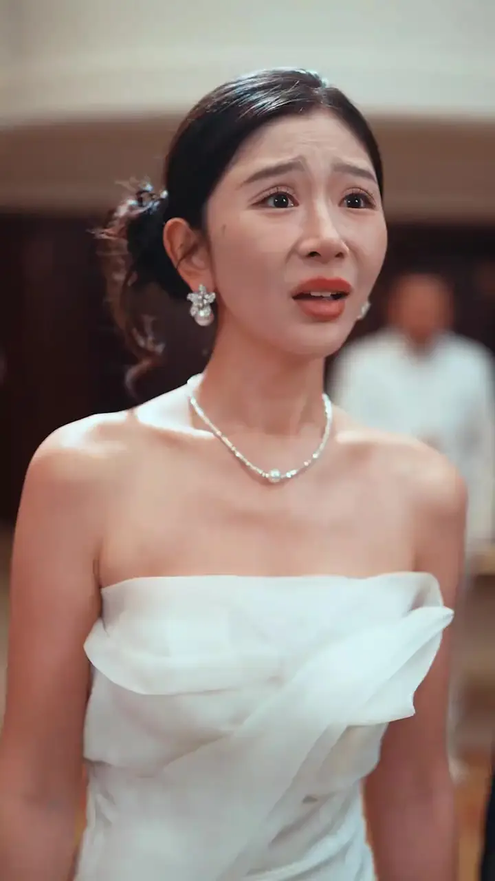 Aynadaki Yabancı Yüz Bölüm 13