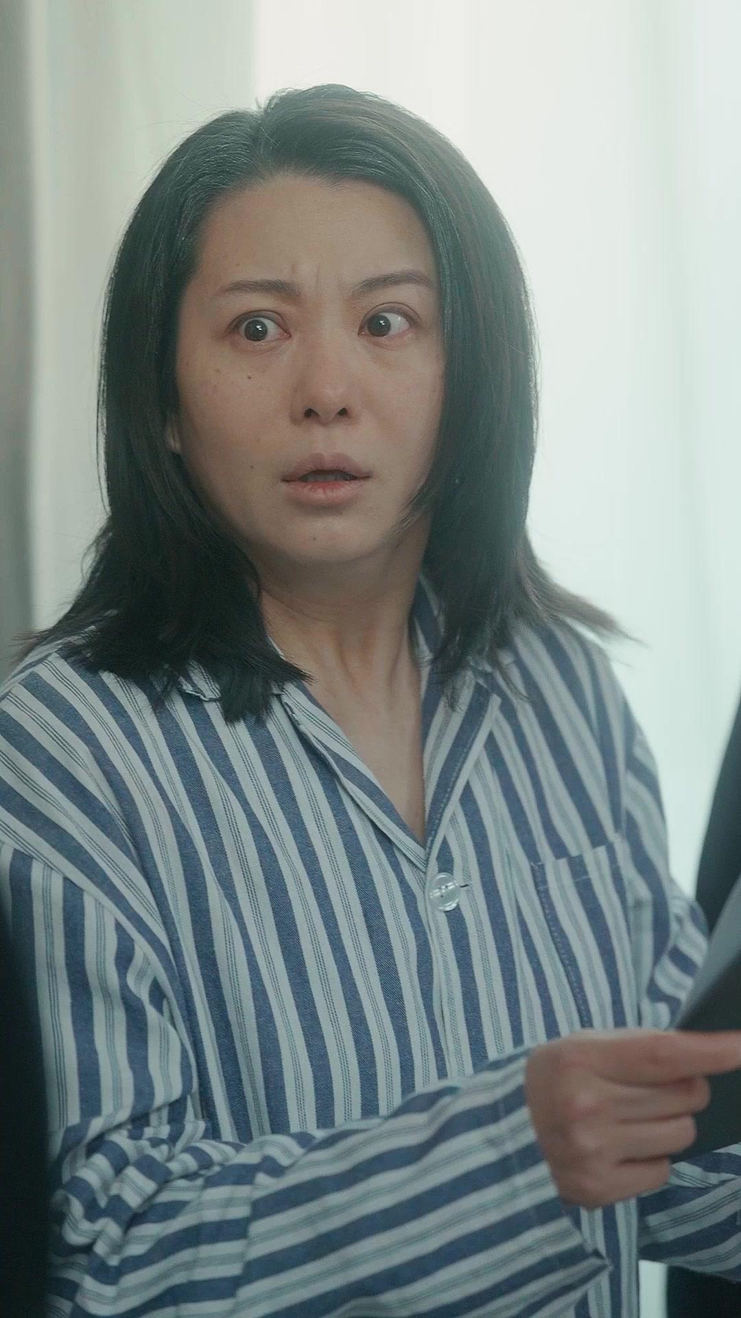 When Duty and Love Clash: The Silent Breakdown of Tang Li’s