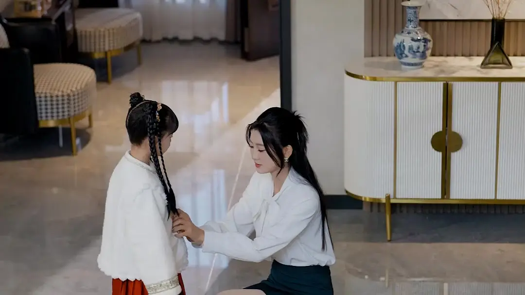 Little Troublemaker Turns Everything to Gold! The Braided Girl Who Rewrote the Script