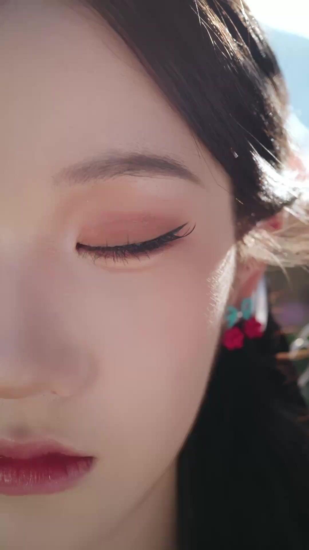 조연이 극본을 찢었다