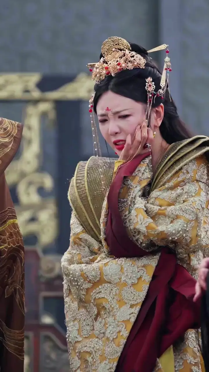(Dubbed)The Goddess’s Revenge: So Begins His Ruin Episode 48