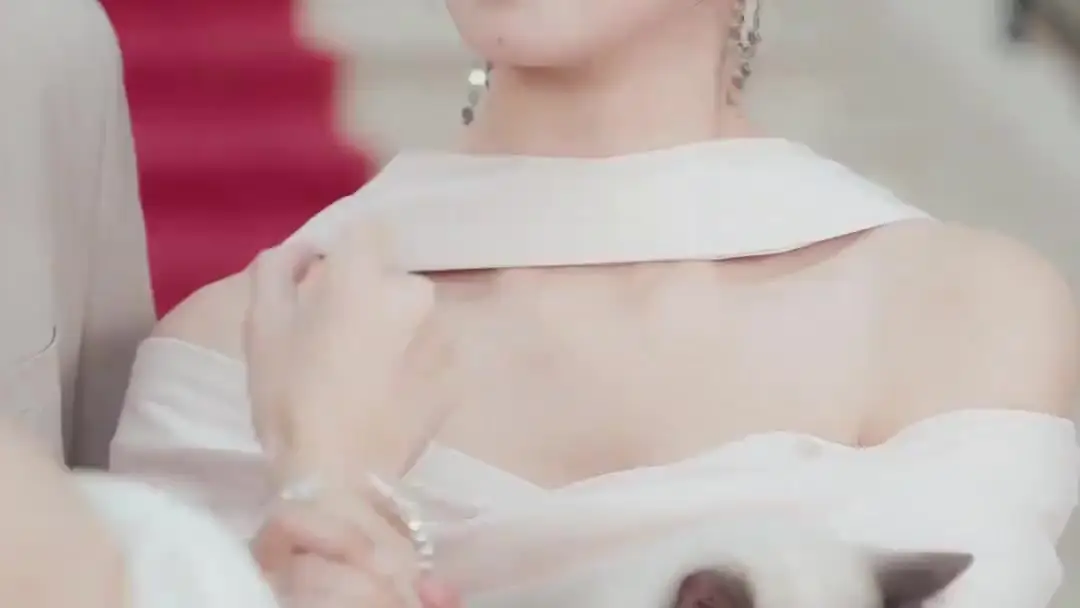 (Dubbed) The Real Heiress's Little Game: A Cat, a Slap, and the Truth That Shattered the Gala