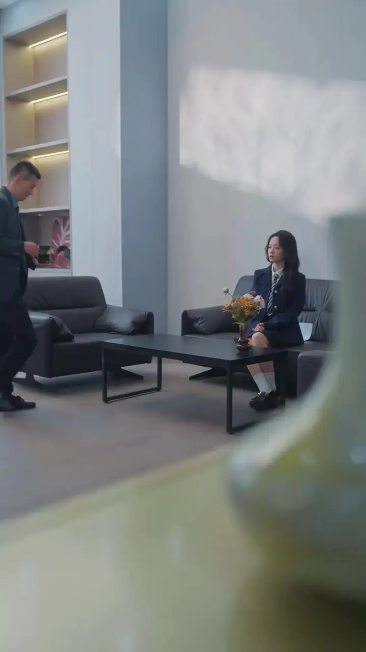 Sahte Zengin Kız, Gerçek Kraliçe Bölüm 10
