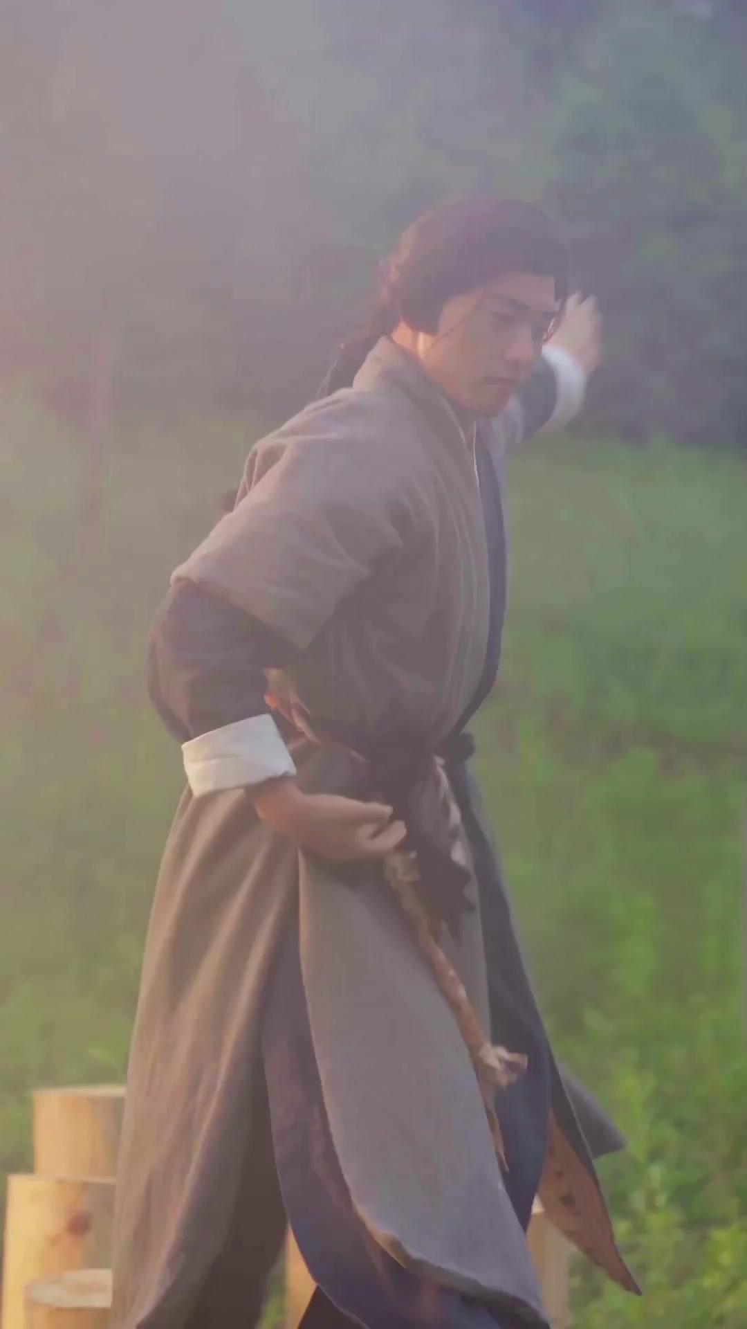 L'ESSOR DU DRAGON BANNI