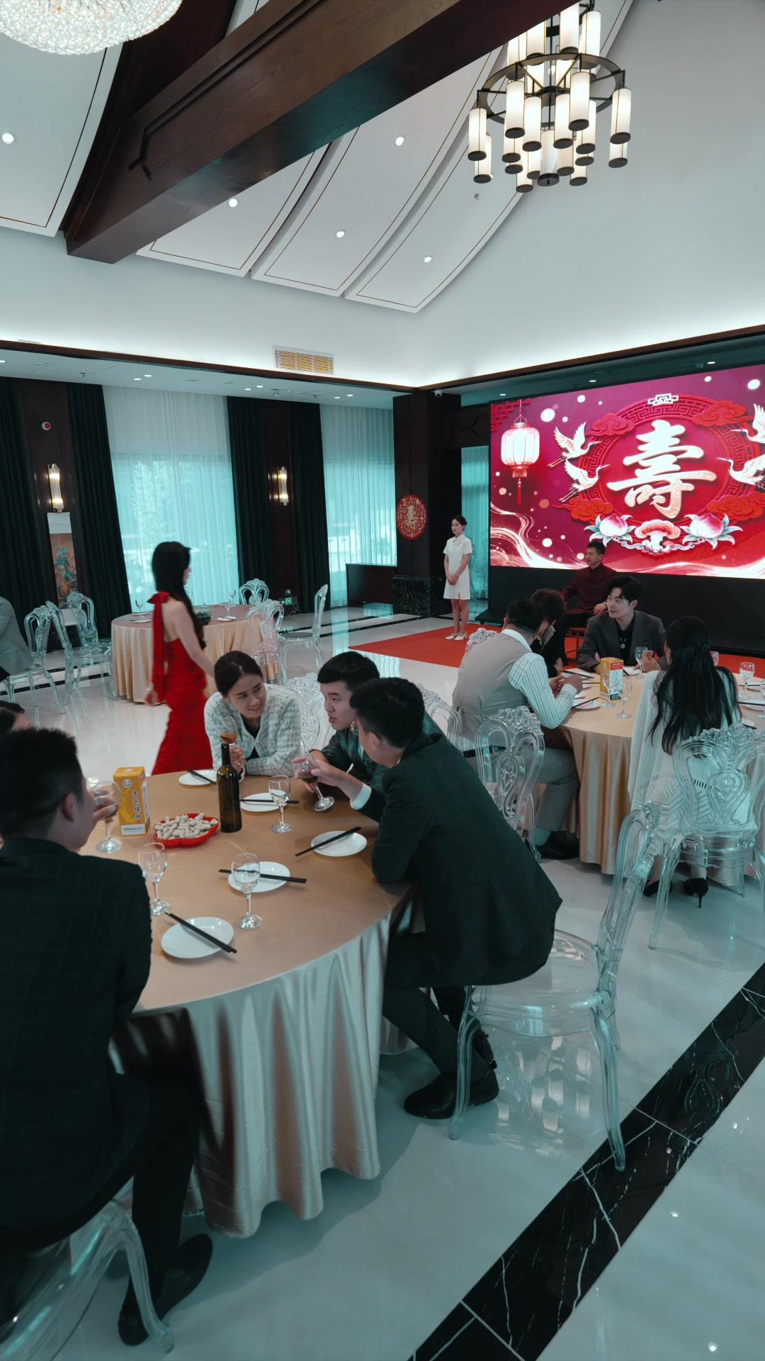 Sesepuh Mengguncang Kota!