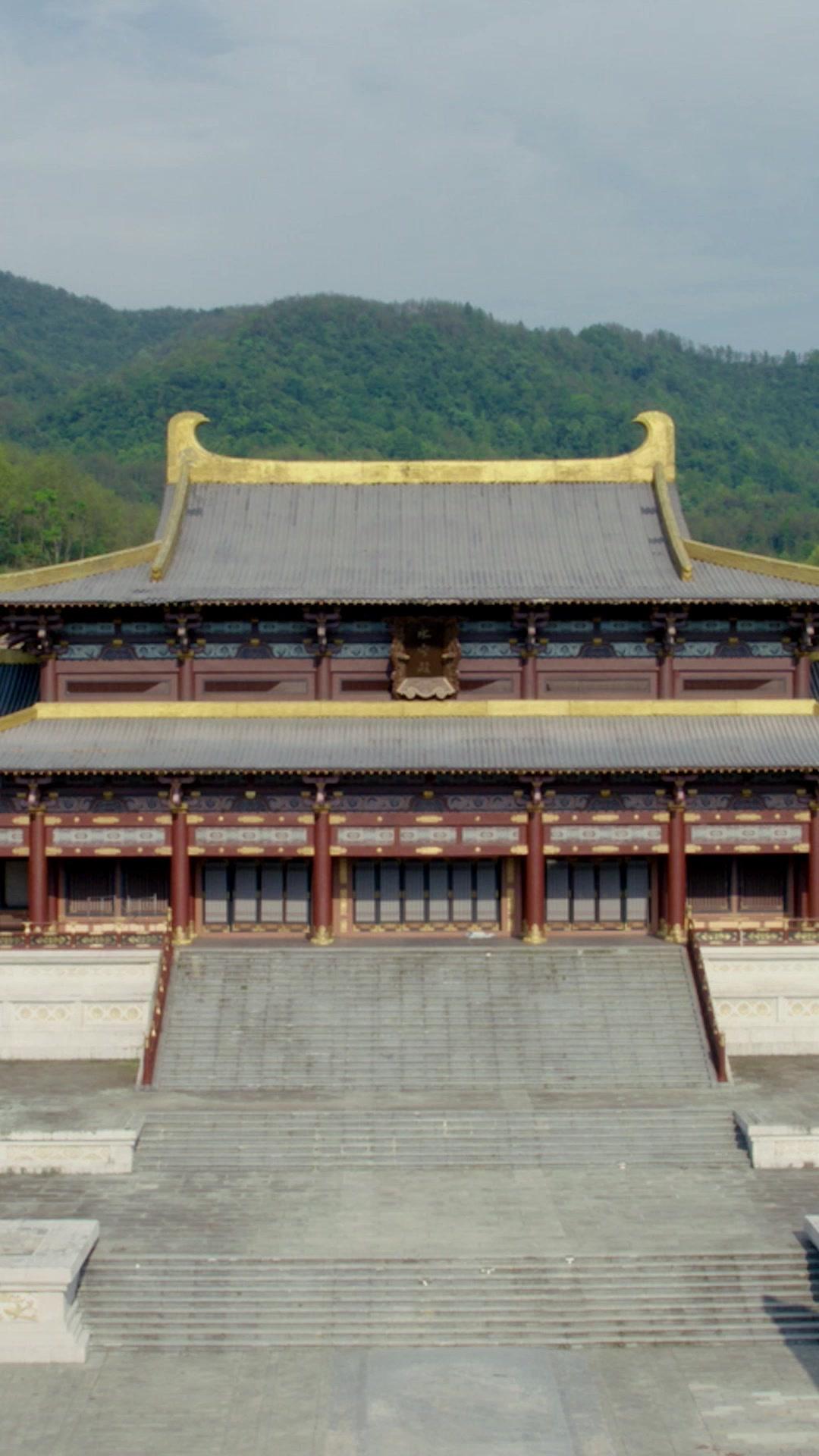 Kanonen am Kaiserhof