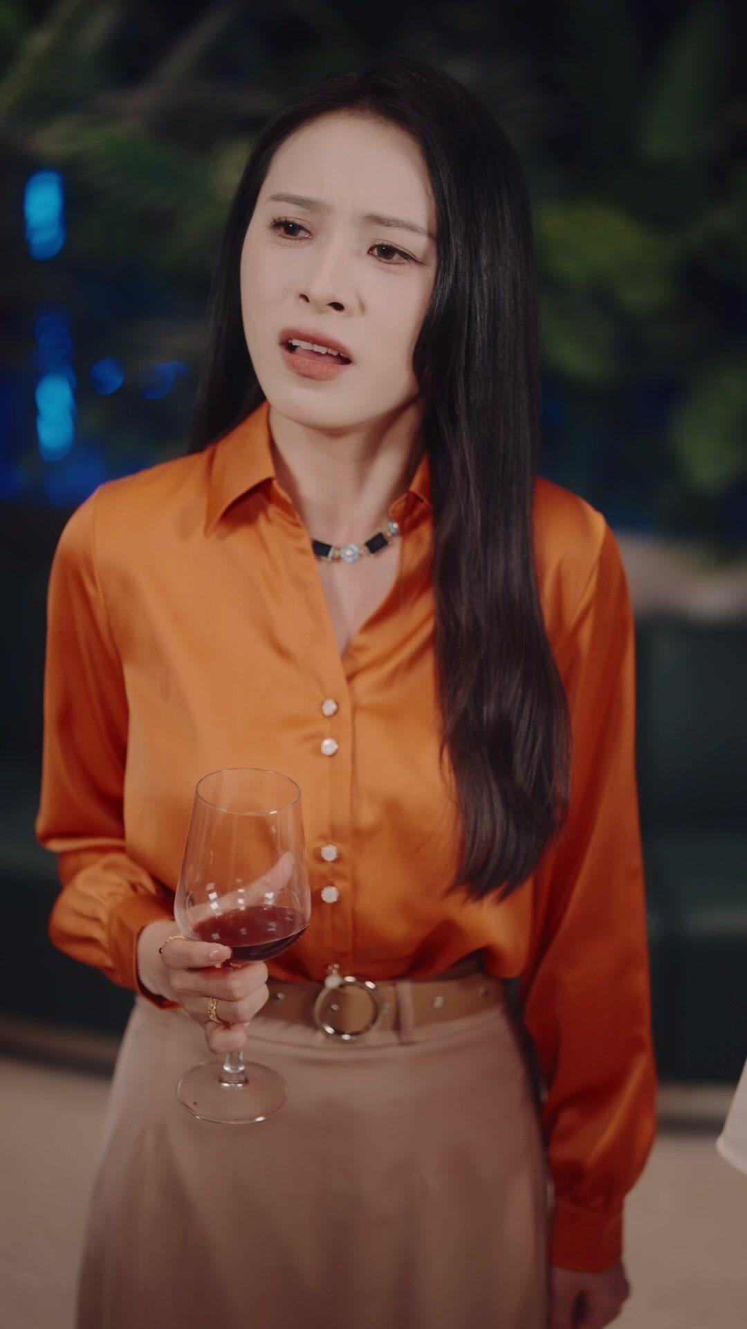 Kneel before Your Queen