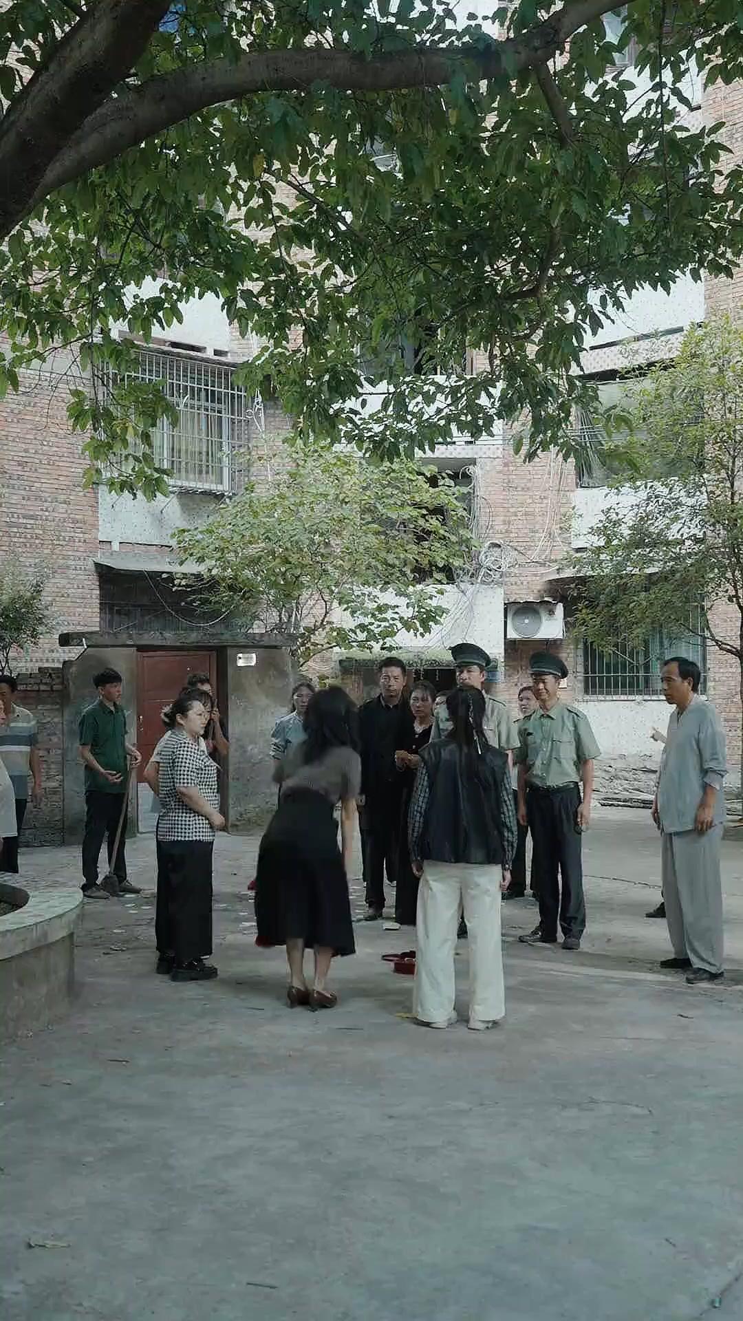 The Heirs Are Fighting!
