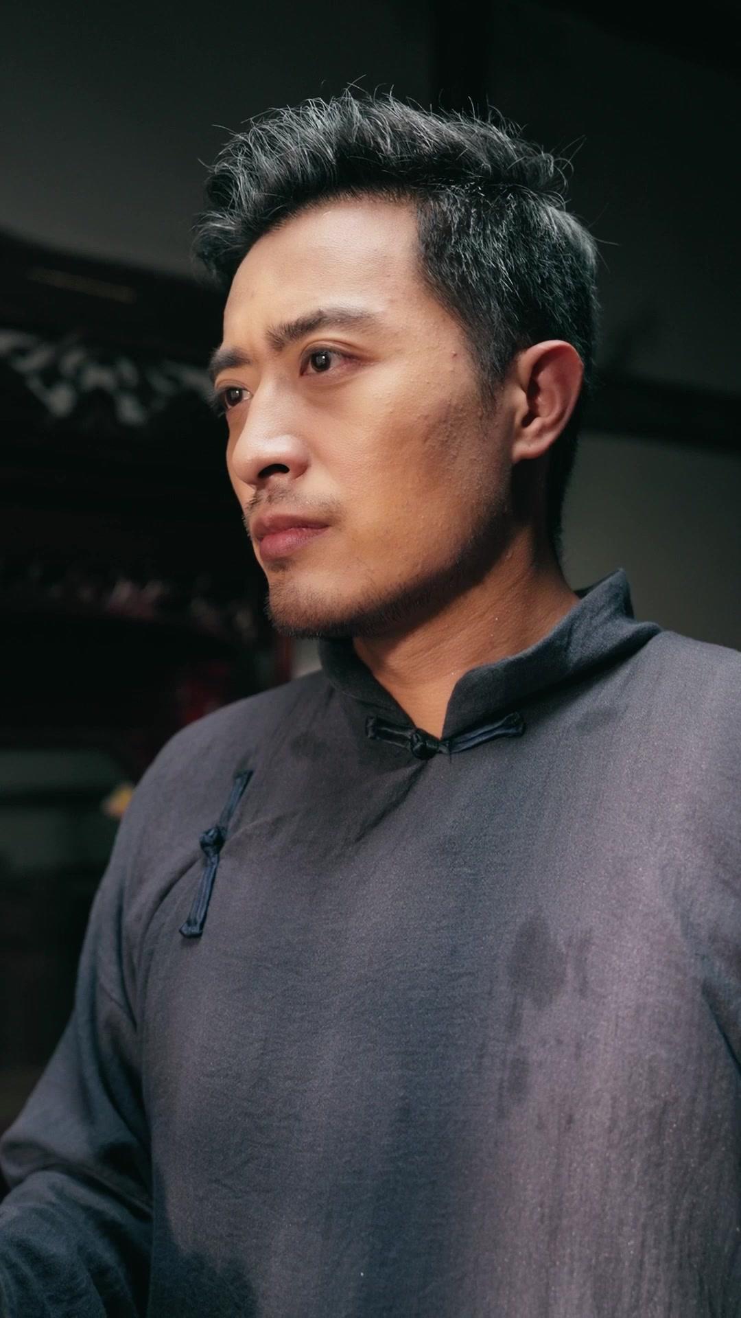 절벽에서 돌아온 사내