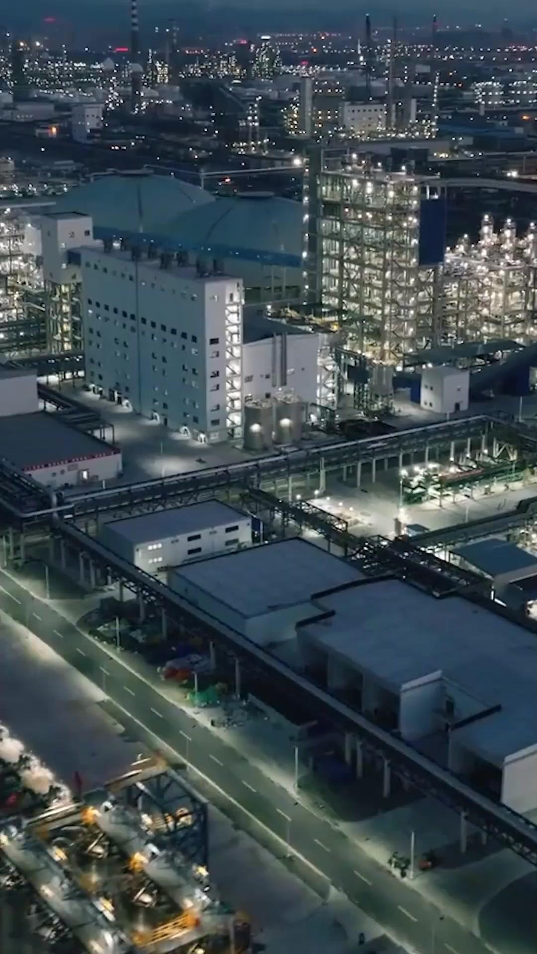 すみません、勤務時間外です