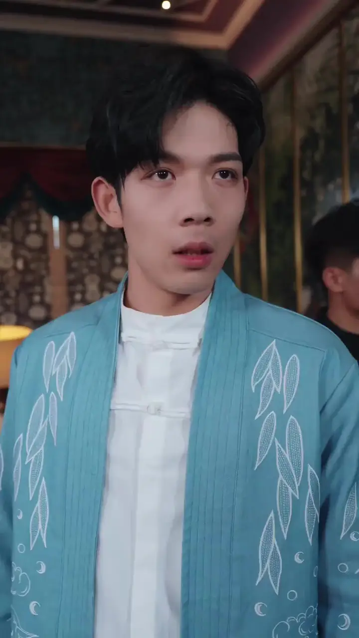 Your "Obedient" Wife? Underworld Queen! Episode 52
