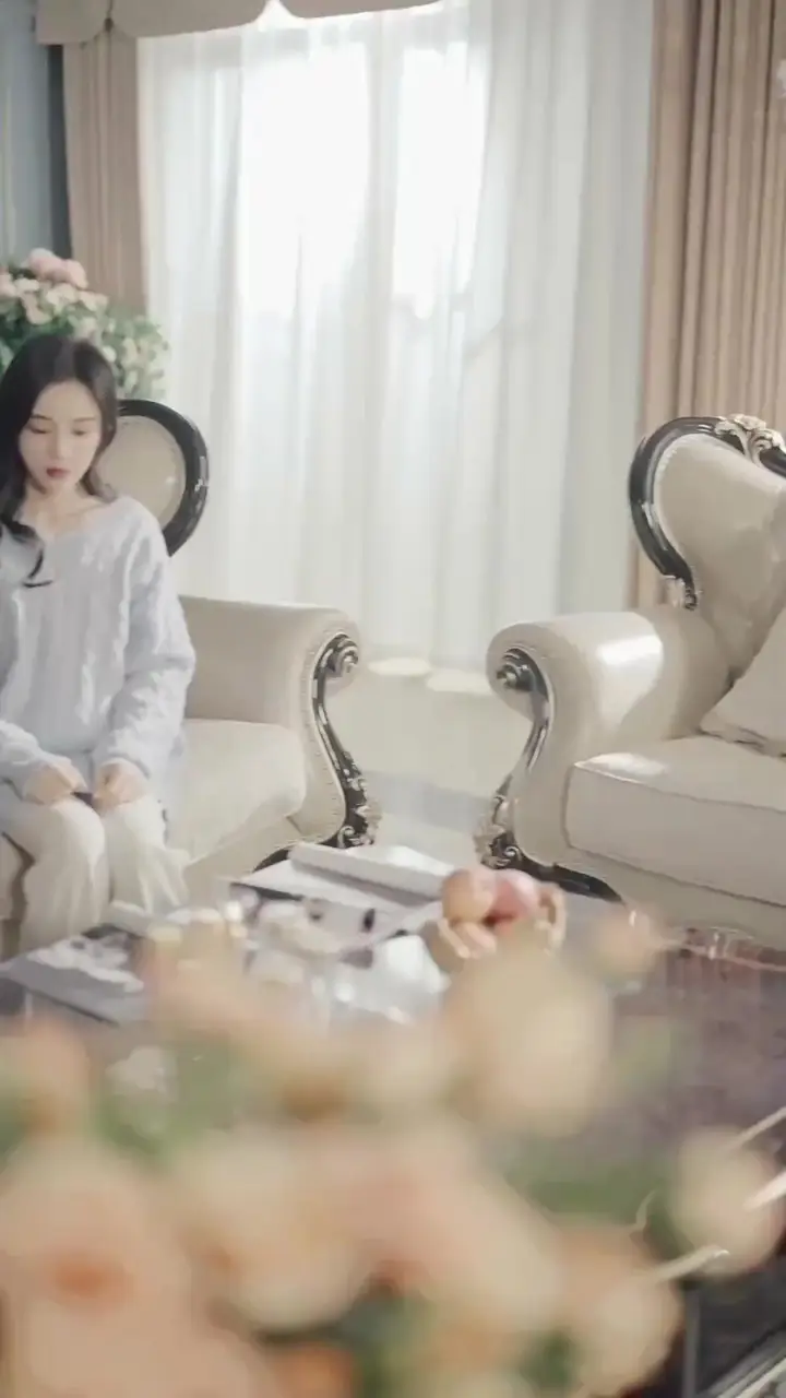In Love with the Helplessly Romantic CEO Episode 61