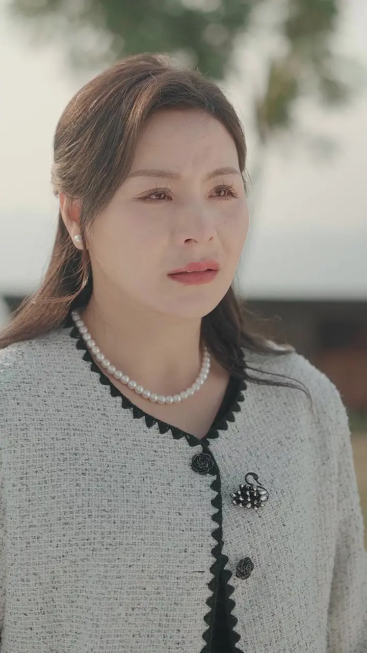 Silent Goodbye, Unseen Return Episode 13