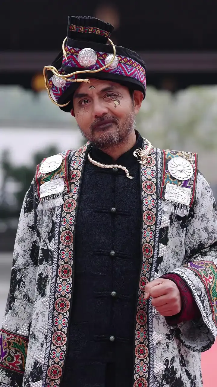 (Dublajlı) Dilenci Kılığına Saklanan Kral Bölüm 57
