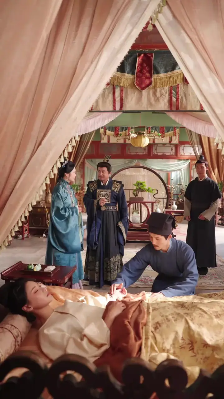 Baby Queen Saves the Day! Episode 39