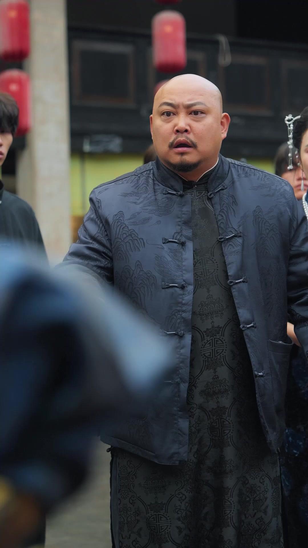  這武林老娘接管了