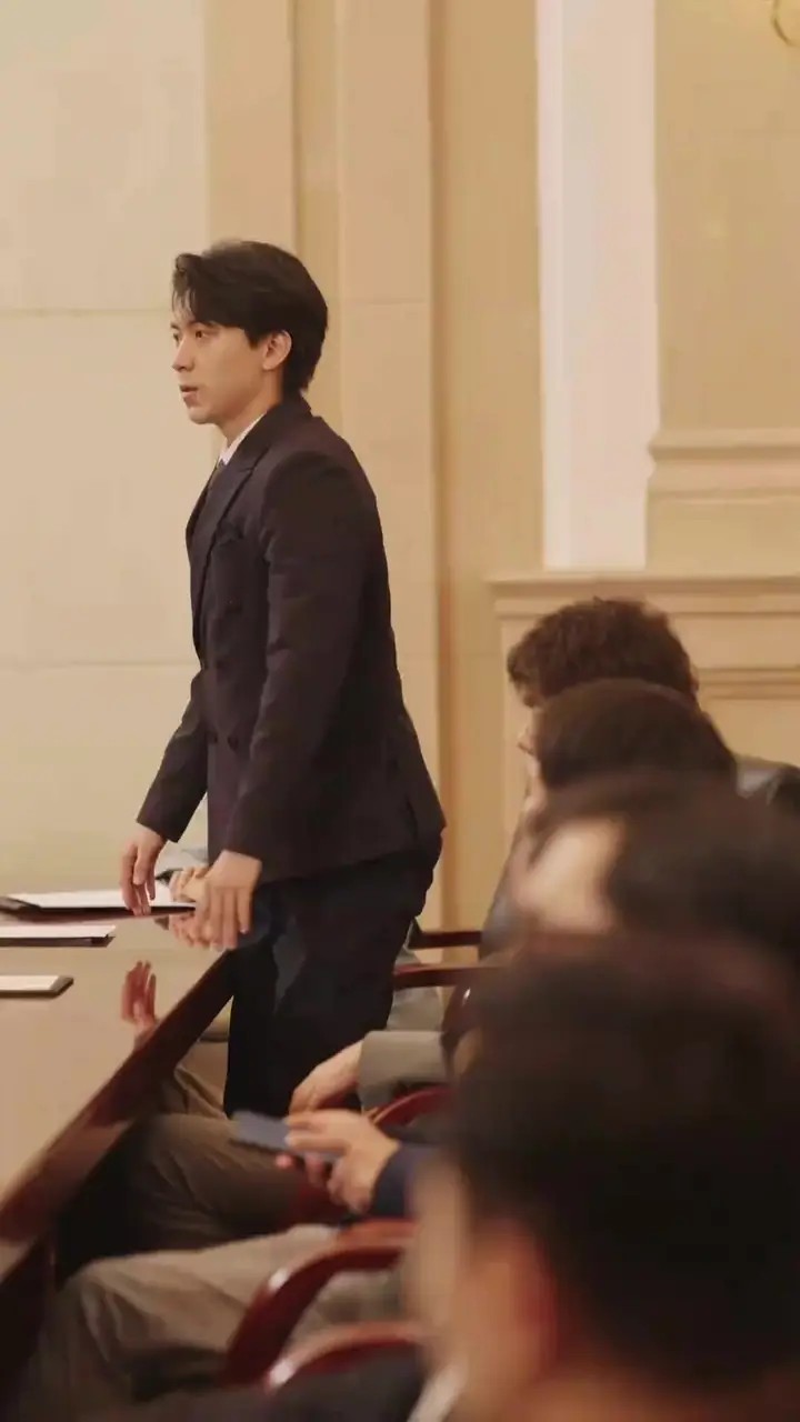 Her Ex Is a Tech Tycoon Episode 52