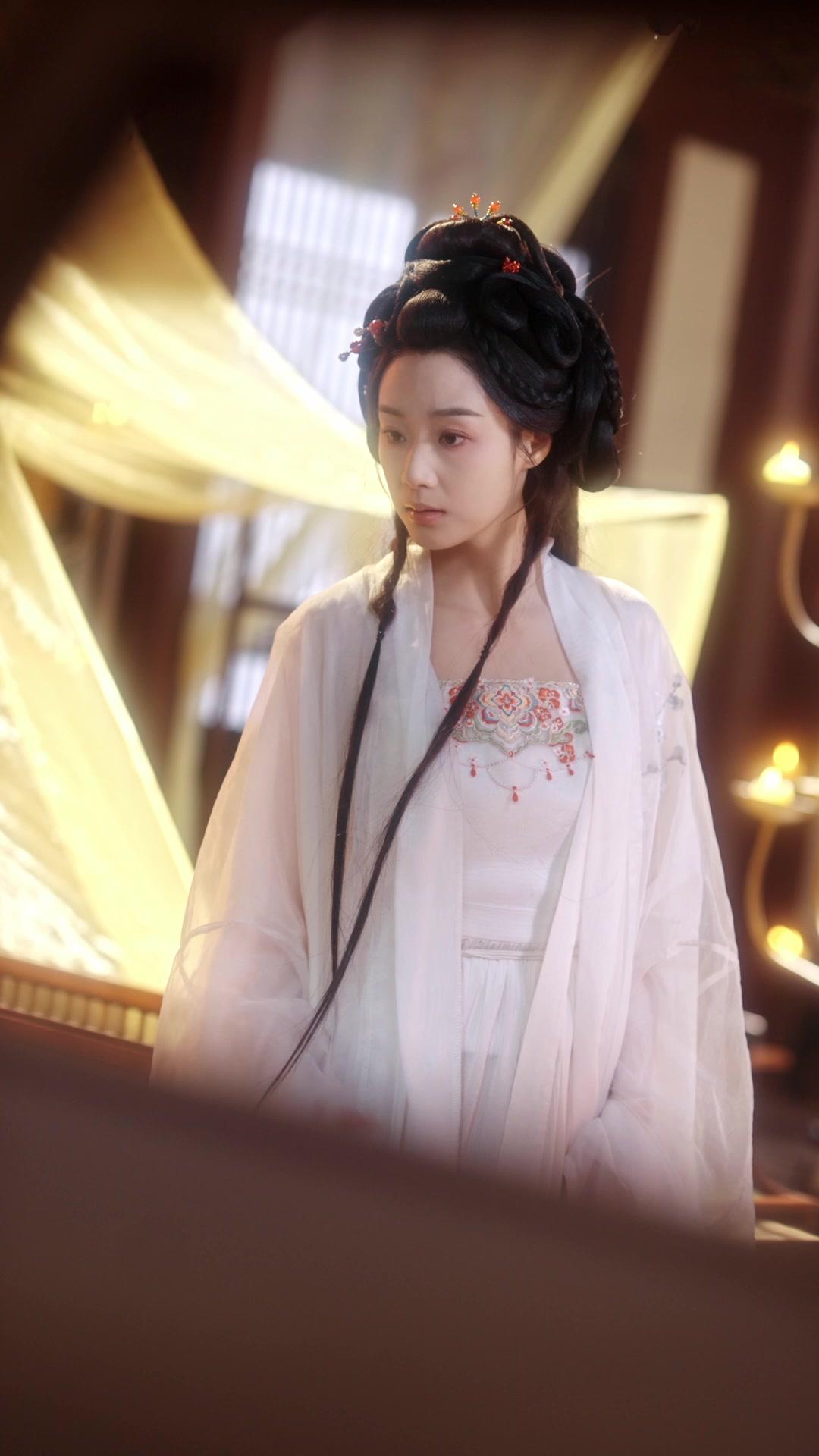Her Radiance, His Path