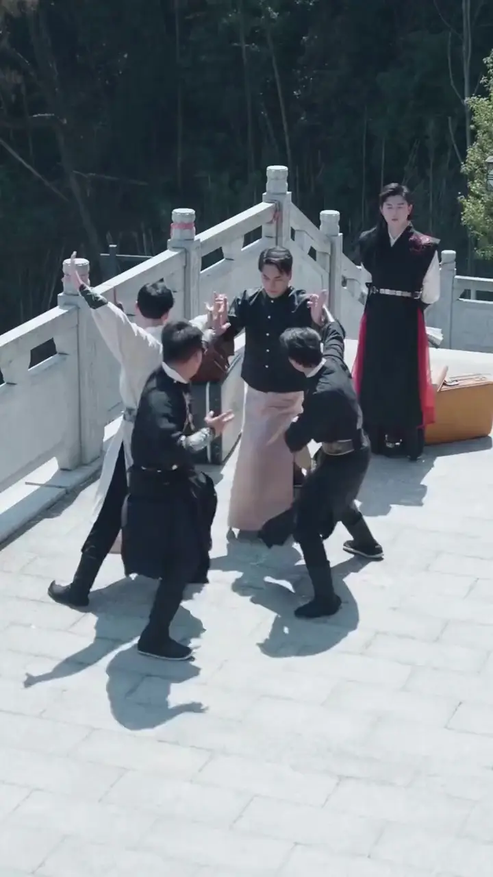 (Dubbed) A God in a Fool’s Flesh Episode 24