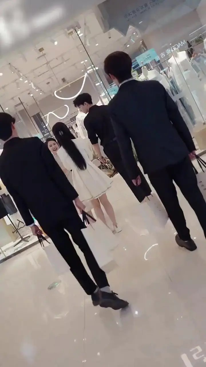 (Dubbed) Billionaire's Accidental Twins Episode 17