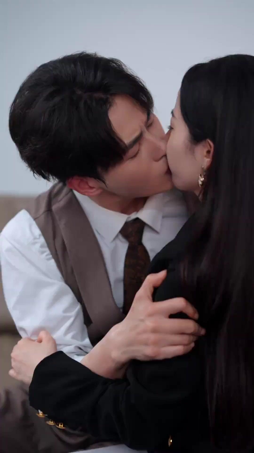 Oops, My Toyboy Is A Heir