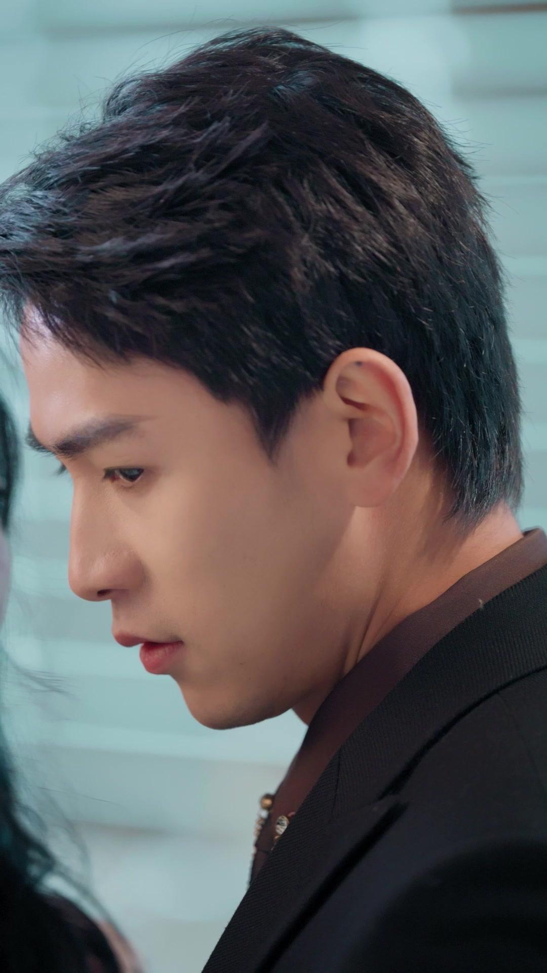 Sorry, Female Alpha's Here
