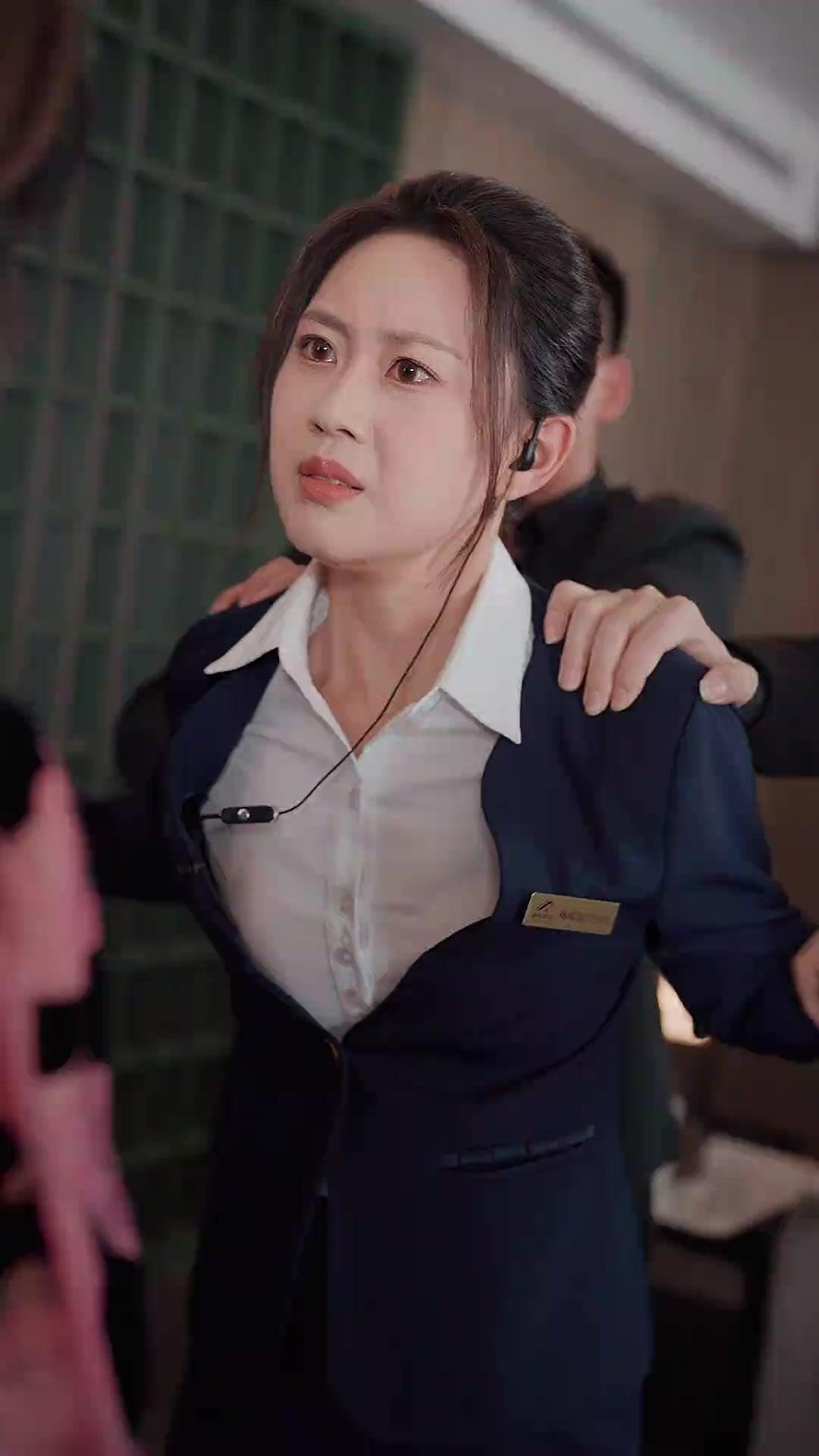 Alev Alev
