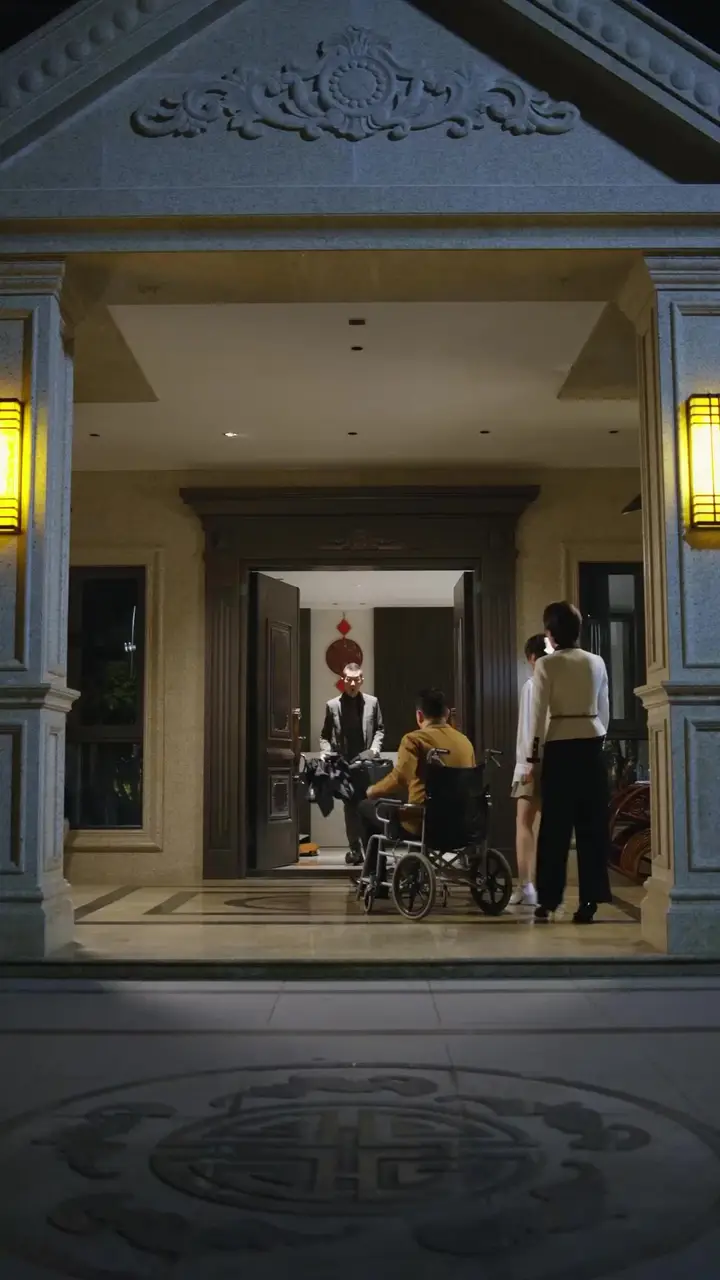 Gülünç bir Olay: Kızım yabancıyı annesi sandı Bölüm 56