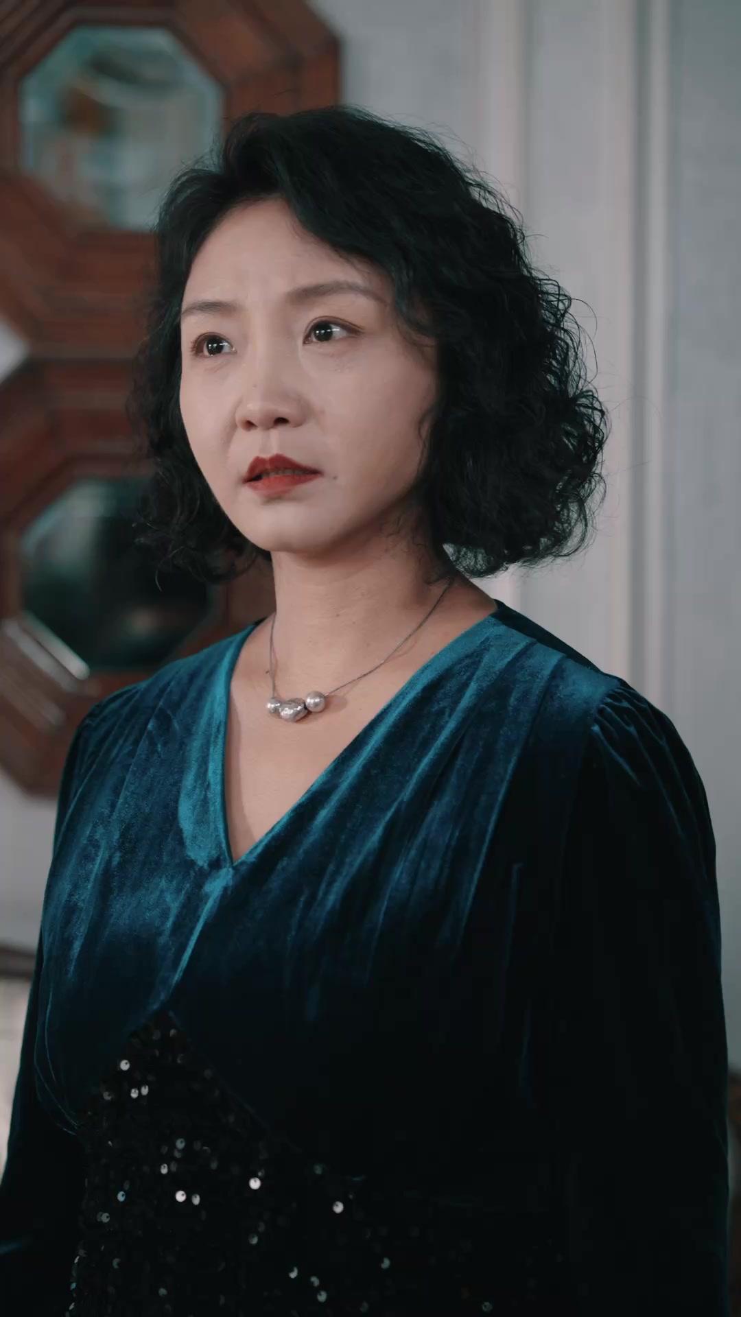 乖乖女的維和任務