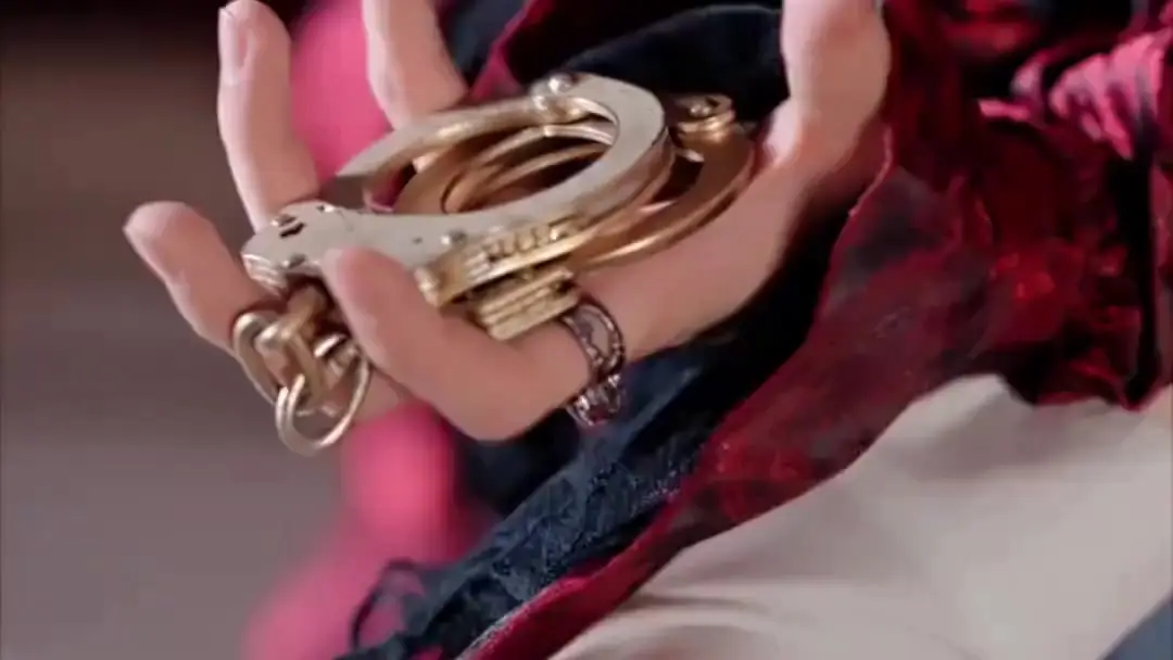 (Dubbed) Ugh! My Clingy Psycho Needs Cuddles Again: Gold Handcuffs & Grocery Run Chaos