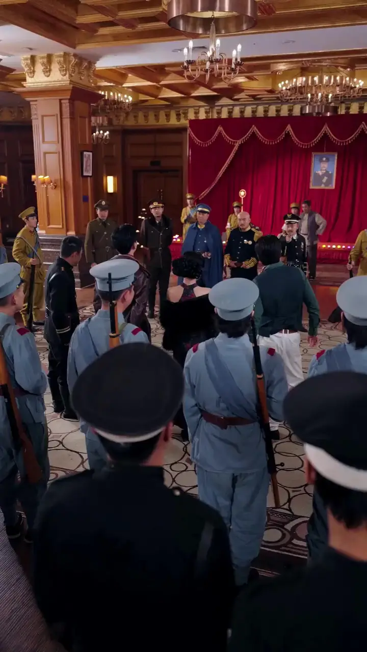 (Dublajlı)​ Eski Komutanın Son Savaşı Bölüm 42