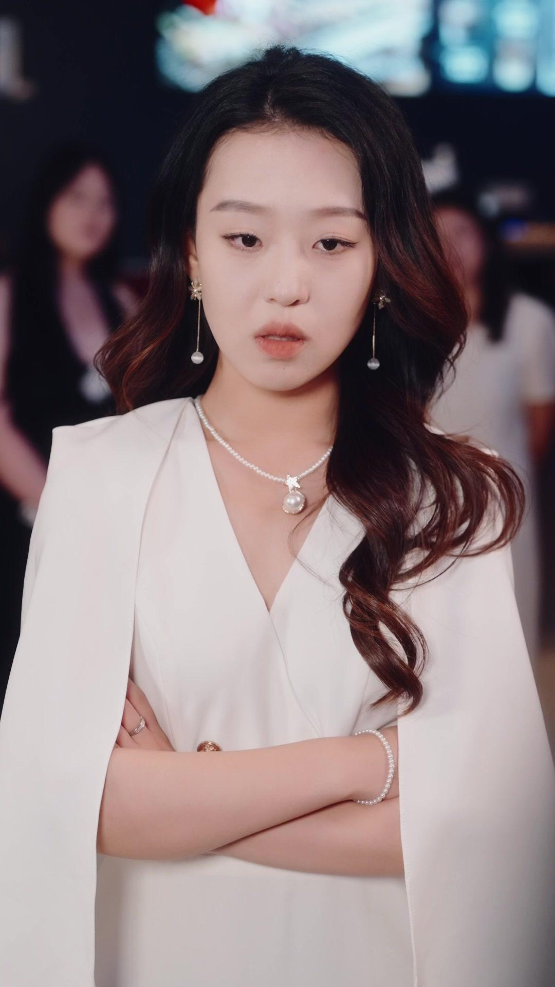 Kneel before Your Queen