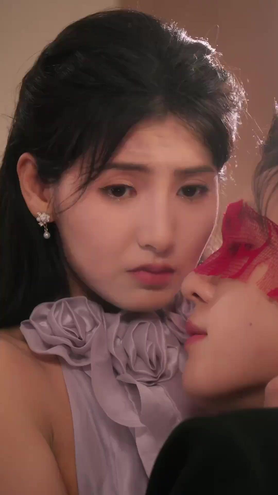 ซ่อนรักกลางกุหลาบ