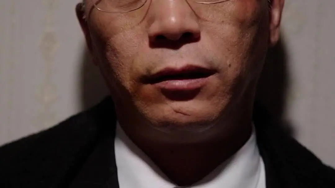 隐龙之快递老爸不好惹：西装男的刀尖微笑，比暴雨还冷