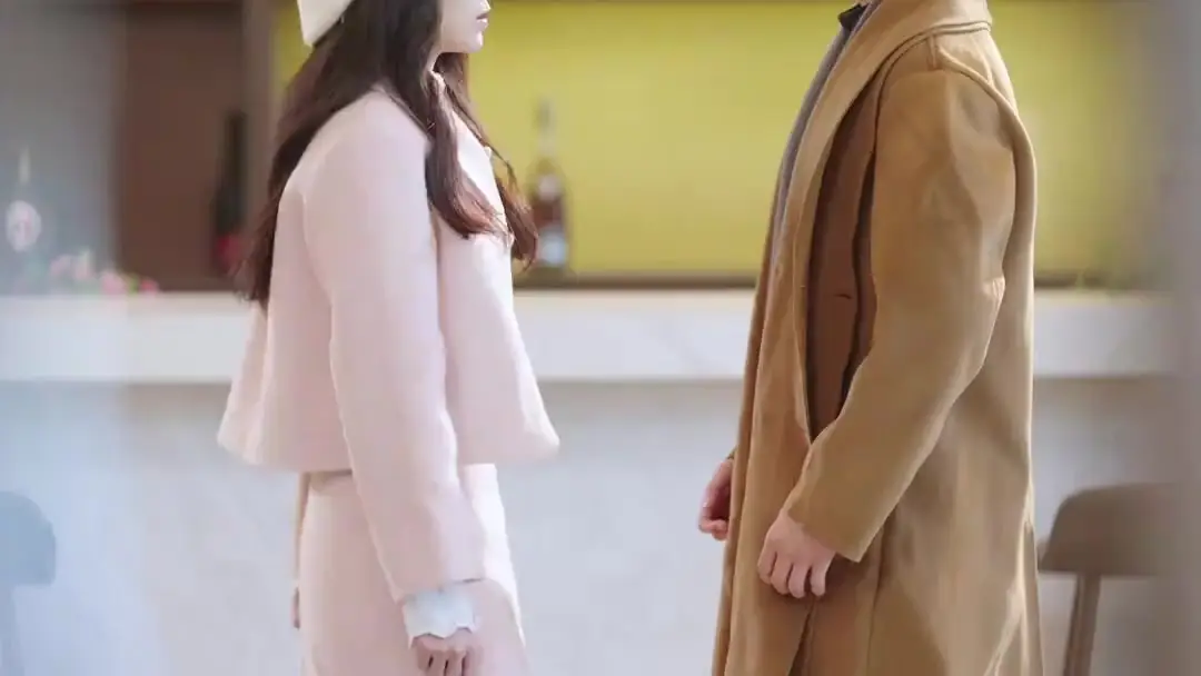 Six Years Later Twins Find Their Mother: A Fractured Reunion in Pastel Light