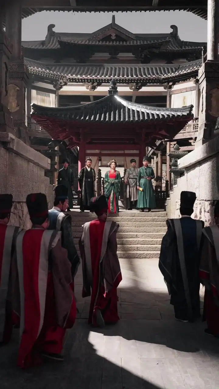 I, the Emperor, Tolerated You Because of Her! Episode 15
