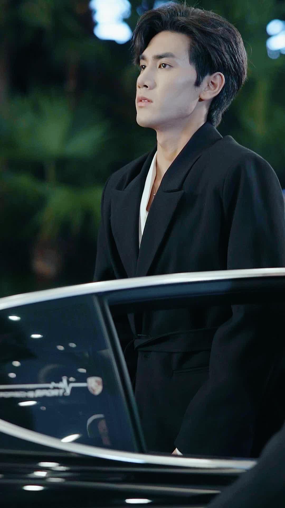 Model itu Ternyata CEO
