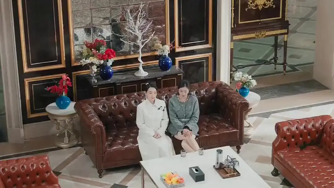 (Dubbed) The Real Heiress's Little Game: When Maids Bring Fire, Knives, and Twin Wigs to the Interview